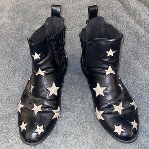Star Distressed Ankle Boots